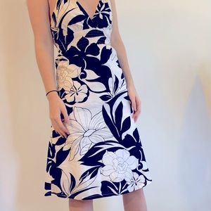 ♥️Roxy Black & White Halter Dress